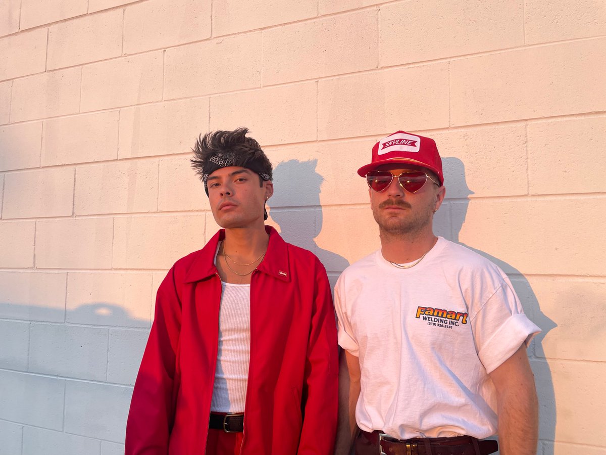 free arlo tweet media