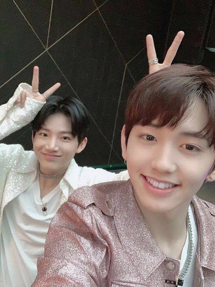 junkyu and mashi's selcas are so cute🥺