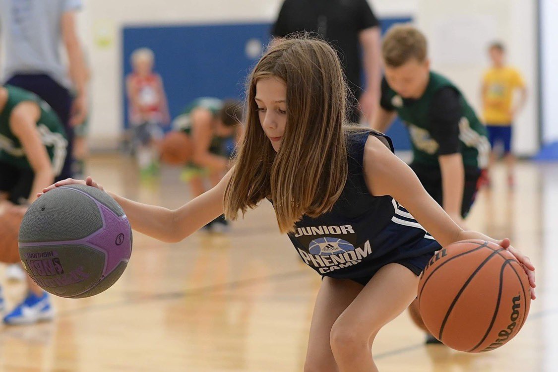 Always CHALLENGE yourself to IMPROVE! Our players showed great heart at our Halifax Junior Phenom Camp this past weekend. We are looking forward to this weekend for our Grade 6 &amp; 7 players! 🏀💯💥 #HFXPhenomCamp #BeBetter #EastCoastBasketball