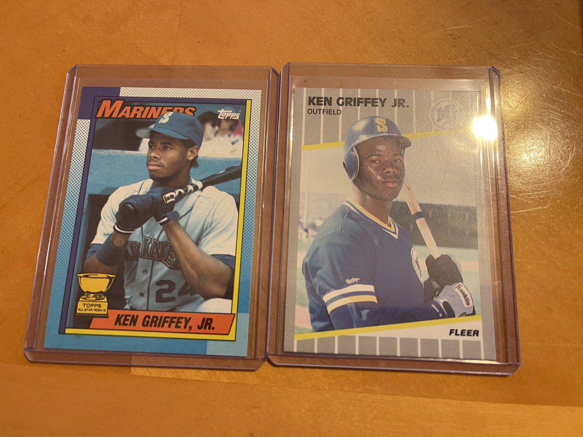 SwindleScully's tweet image. Shoutout @LarELegnd for the slabs giveaway- I ❤️ the Mutombo

Keeping the positive vibes going… so giving away these Griffey Jr cards tonight. The Criteria:

1. Must be a BST acct, not a RTing bot
2. Answer a trivia Q coming at 8 EST. First right answer wins

RTs appreciated