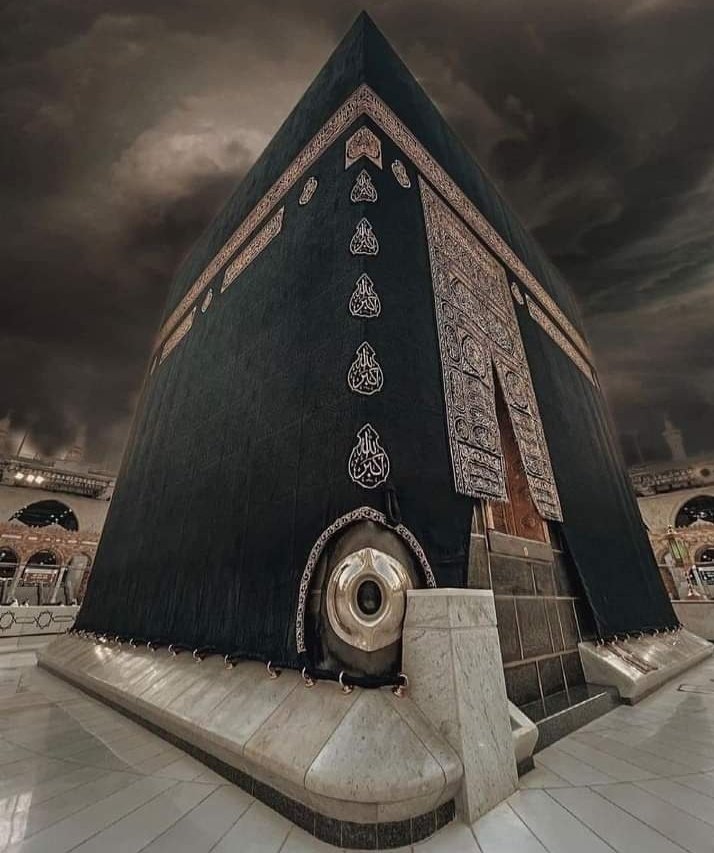 amna_331's tweet photo. Allah never sleeps. He is always watching over you..... ✨

#Allah 🥀 https://t.co/dgFqcDLmr8