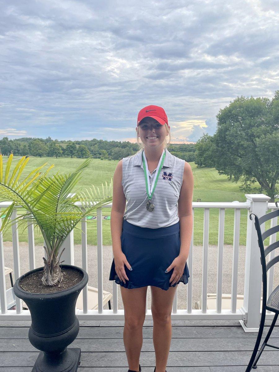 Model Lady Patriot Golf tweet media