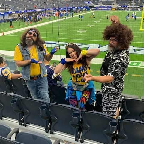 FrancoElTanko's tweet photo. @SamWithTheRams @hurricanenita @DJMalskiLA @beardmagic18 @JakeShimabukuro Crazy how a tweet thread lead to so much! 

Sam - you truly are a #Rambassador &amp; have been uniting #RamsCountry since we heard those golden pipes &amp; Rambunctious energy in '16. Humbled to have been at both games - special days I'll always remember &amp; cherish. #RockTheRamsHouse https://t.co/LEyBG0zXwb