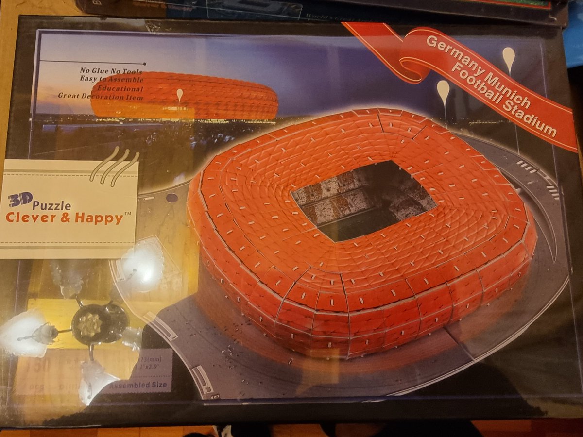 Estadios3DChile's tweet photo. Gente! Vengo a rematar lo poco que queda xq dejaré de vender, por tanto esto será lo último . Allianz Arena, Etihad y Juventus Stadium disponible para entrega inmediata, $12.000 c/u, si alguien quiere los 4 se los lleva por $40.000. Envíos por Chilexpress o entregas en Rancagua. https://t.co/X4FB6IdB45