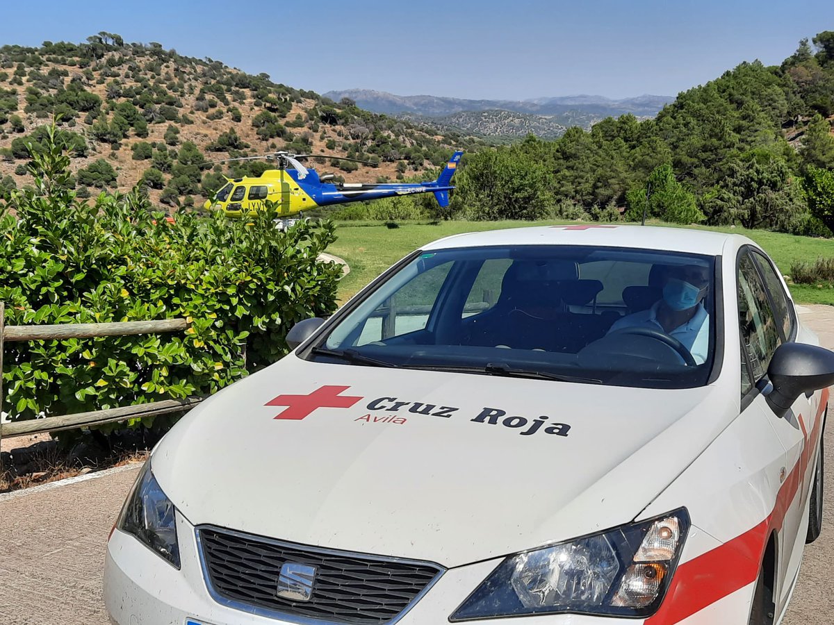 Lajiro30's tweet photo. Voluntarios....
Compañeros..
Amigos..

Ánimo @creavila, @CRE_Segovia y @CruzRojaSalaman

Con  #ERBE y #ERIE De  albergue y con #ERIE Psicosocial

En #ElBarraco y continúan operativos albergues en @LIENZONORTE  y CUM Carlos Sastre

#IFNavalacruz #IFCandeleda  #Ávila https://t.co/6IpXcuvxCG