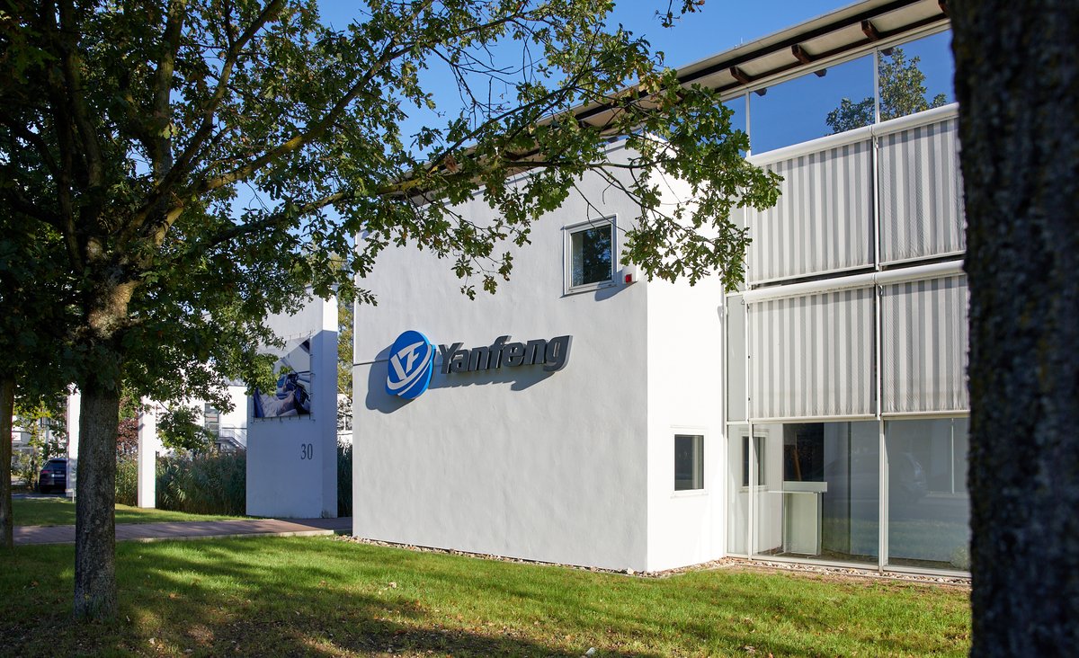 Der Vorstand des Business Club Maas Rhein lädt seine Mitglieder am 𝟭𝟰. 𝗦𝗲𝗽𝘁𝗲𝗺𝗯𝗲𝗿 zur Unternehmensbesichtigung bei 𝗬𝗮𝗻𝗳𝗲𝗻𝗴 𝗔𝘂𝘁𝗼𝗺𝗼𝘁𝗶𝘃𝗲 𝗜𝗻𝘁𝗲𝗿𝗶𝗼𝗿𝘀 ein. Bitte melden Sie sich über die BCMR-App zu dieser Veranstaltung an. bit.ly/3suY0CU