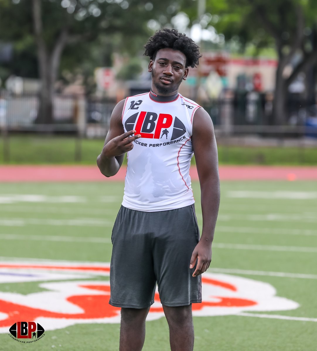 _CoachHodge's tweet image. C/O 2023 LB @JaivonMaleek is ready for a breakout year! #LinebackerPerformance