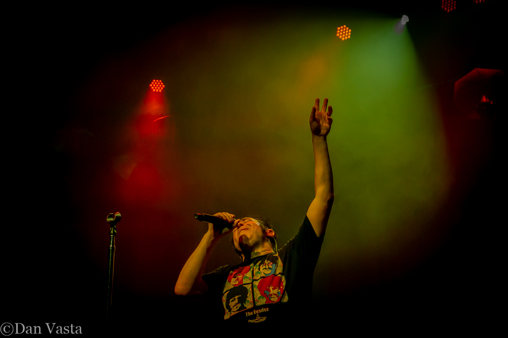 79Aspen's tweet photo. The Counting Crows killin' it @riverbendpnc 8/14/21  Band was in the zone! Totally different setlist from Nashville. Reason Vicki &amp; I go to multiple shows. No 2 are the same. #CountingCrows #AdamDuritz @CountingCrows #buttermiracle #ButterMiracletour #concert #VastaTour2021 https://t.co/ptwnr0SQpZ