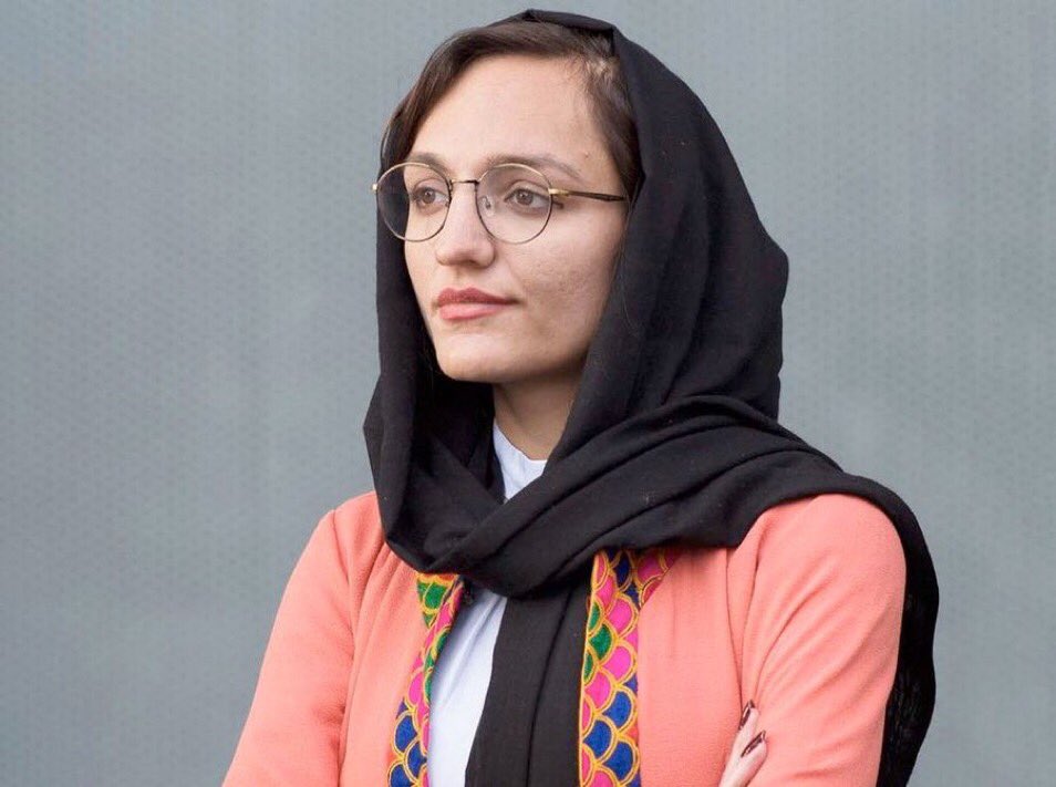 “Estoy sentada en casa esperando que vengan. No hay nadie que me ayude a mí ni a mi familia; vendrán por personas como yo y me matarán" Zarifa Ghafari, defensora de los derechos de las mujeres y alcaldesa en Afganistán.