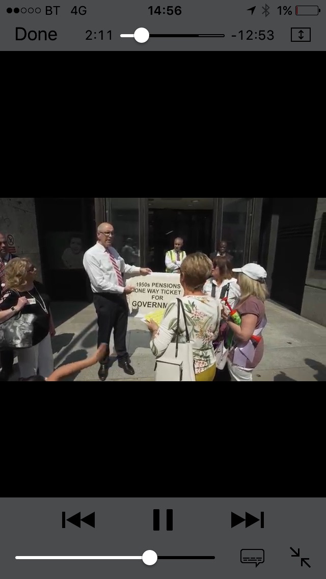 retrowedding68's tweet photo. I love young people I was on😄I want them to get a step on the ladder.That's why we need to lower state pension age for those want retire(they've paid excess years required anyway) free jobs up. #jobs4TheYoung #NotLivingLonger #Careers #pension https://t.co/CHCZsgzcJo
