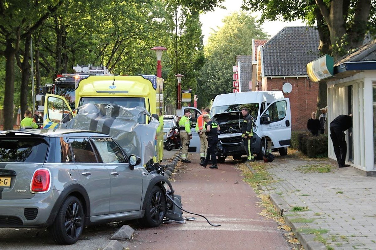 Veel schade bij ongeval in Musselkanaal - #Groningen