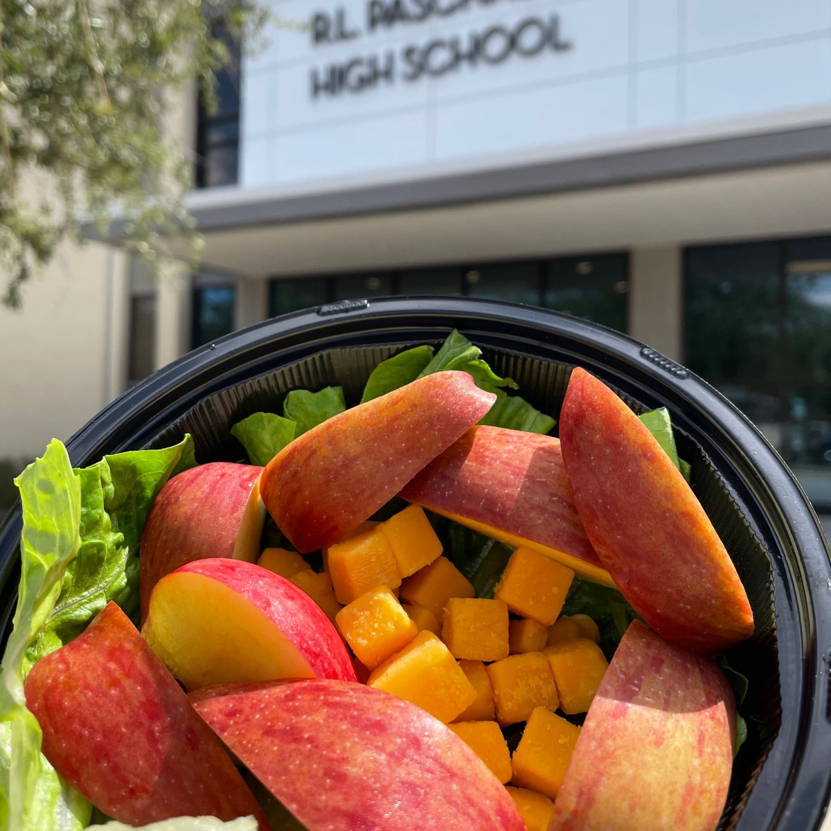 @K12Aramark welcomes <a href="/FortWorthISD/">Fort Worth Independent School District</a>  students on the first day of school. We're proud to be your food-service partner. Thanks for sharing info about our menus, innovations, and <a href="/Aramark/">Aramark Corporation</a>'s #FYP365 nutrition resources for students and families.
Learn more: bit.ly/3yUCERB