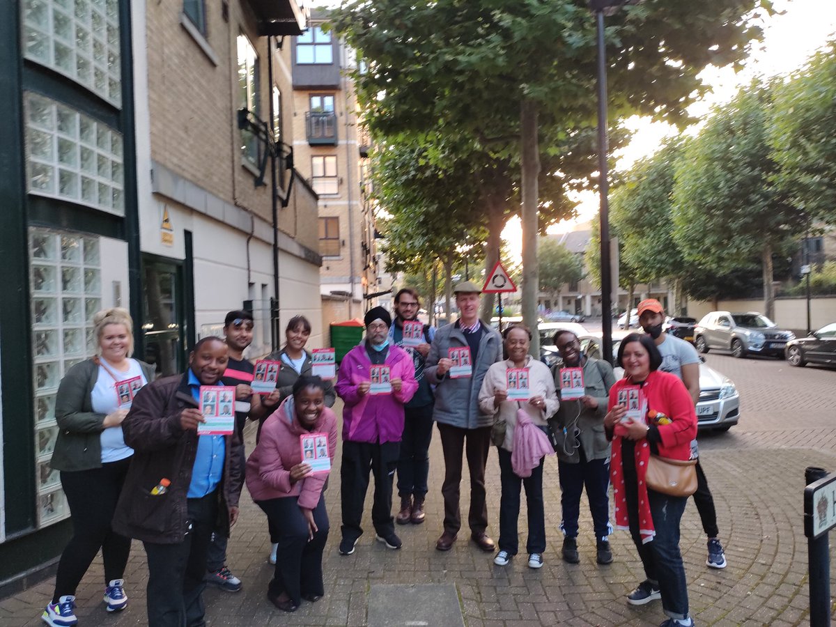 Excellent councillor-led canvassing session tonight. 

Lots of positive support for improvements to North Woolwich Road, free school meals and the Council's response to antisocial behaviour in the area.
