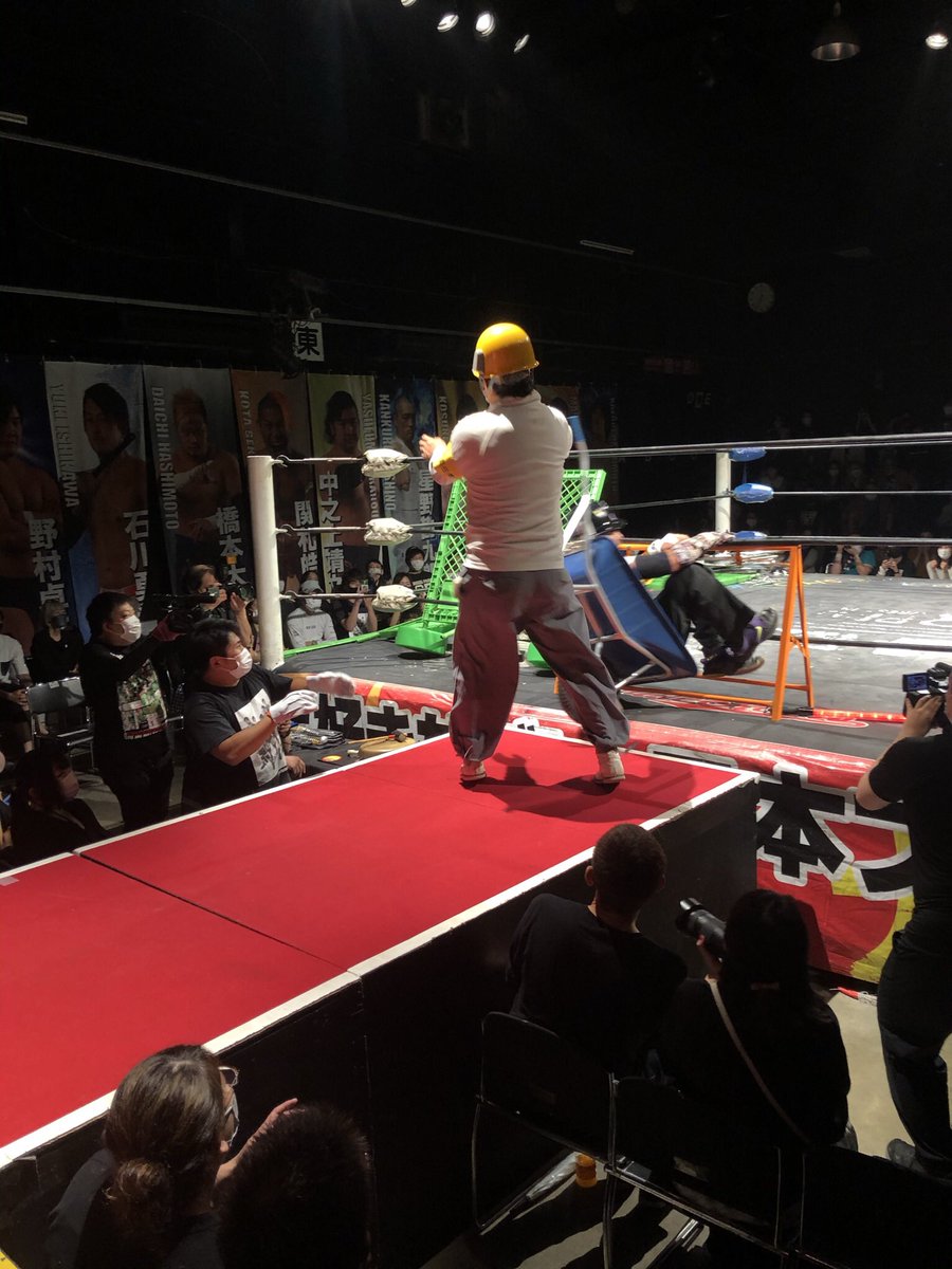 TOMOKIsadowsky's tweet photo. プロレスってホント面白い😂😂

#bjw
#大日本プロレス https://t.co/YLqp3c8UMU