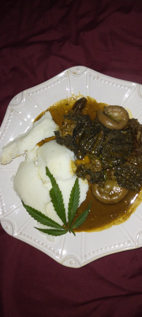 _fosloo's tweet image. Mishumo ya dzi khombe! 

#SyayFocused!