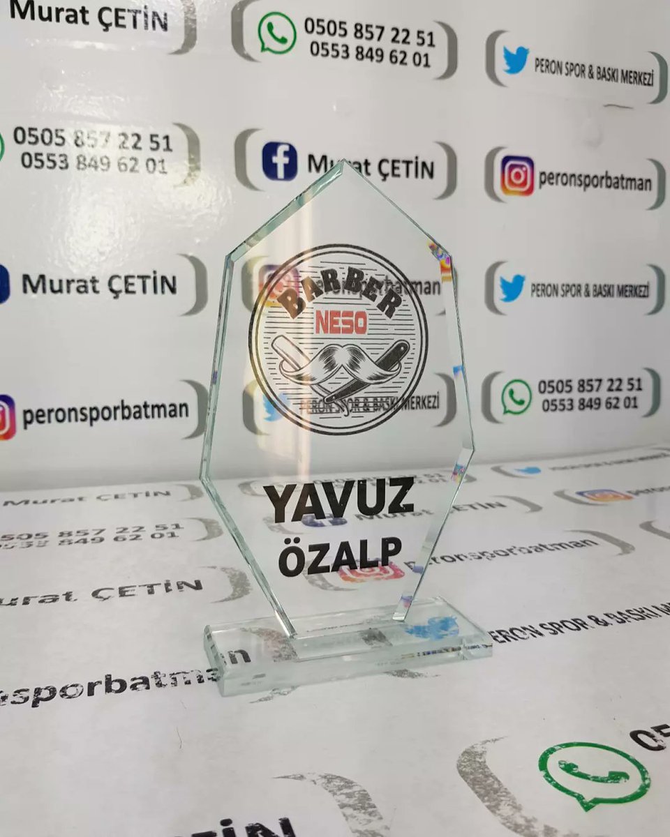 peron_ve's tweet photo. KİŞİYE ÖZEL BASKILI MASA ÜSTÜ CAM PLAKET 

#peronspor
#batmanperonspor
#peronsporvebaskımerkezi
#peron
#batman #plaket
#promosyon
#hediye #camplaket

İLETİŞİM : 

0505 857 22 51 

0553 849 62 01 https://t.co/Ytz2JLw4fZ