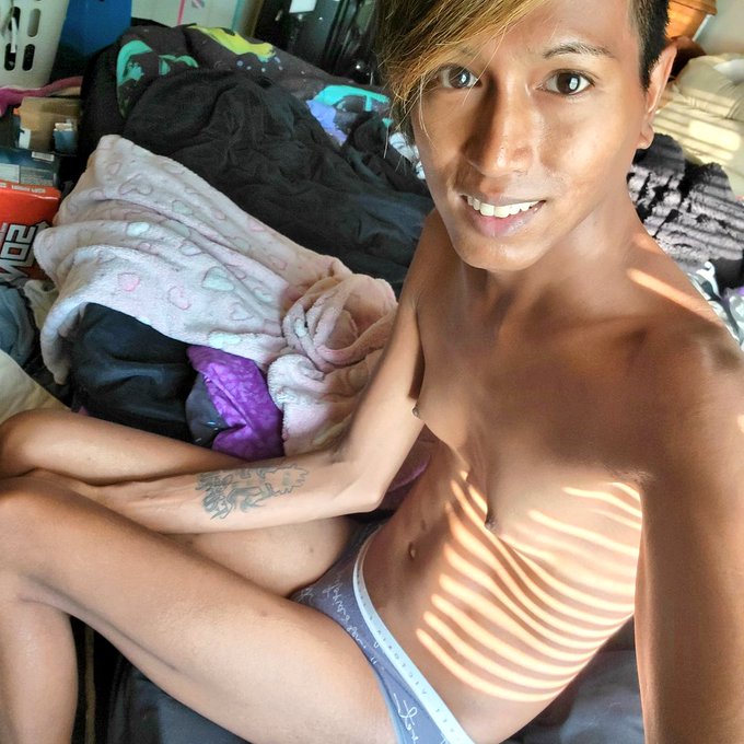 Dinner is served....?
I come with sides of moans too ?
#TransIsBeautiful #Pride #Twink https://t.co/