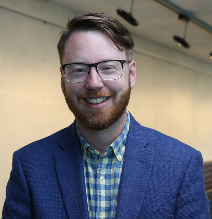 Congratulations to DMRC’s <a href="/timothyjgraham/">Tim Graham 🌻 timothyjgraham@bsky.social</a> 
who has been awarded an <a href="/arc_gov_au/">Australian Research Council</a> DECRA 2022 for his project "Combatting Coordinated Inauthentic Behaviour on Social Media." Read more about this project here: research.qut.edu.au/dmrc/2021/08/1…
<a href="/QUT/">QUT</a> #qutcreativeindustries