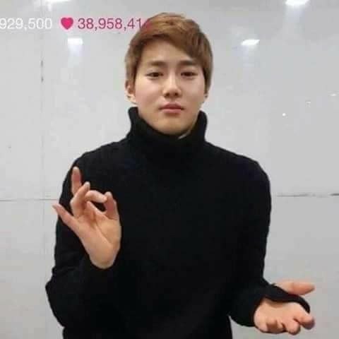 prysese's tweet photo. @angelbyun_exol @weareoneEXO احتمالا حرمسرا باز میکردم
@weareoneEXO 
@B_hundred_Hyun @layzhang https://t.co/bKkg07Iuq0