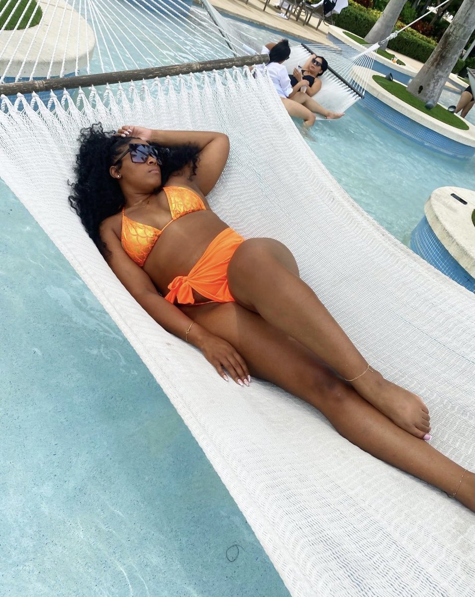 americanbaddiee's tweet photo. 🧡 https://t.co/fa4jWOyFmC
