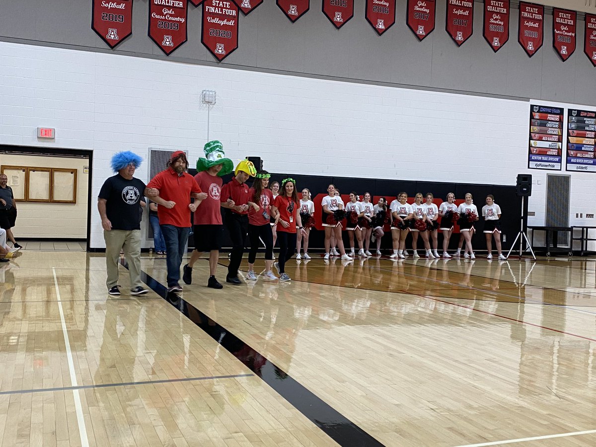swangemi's tweet photo. A few more start of the year images. JA teachers are ready to bring on All the Challenges again this year. #JAPioneerPride https://t.co/wW3d3fPDJm