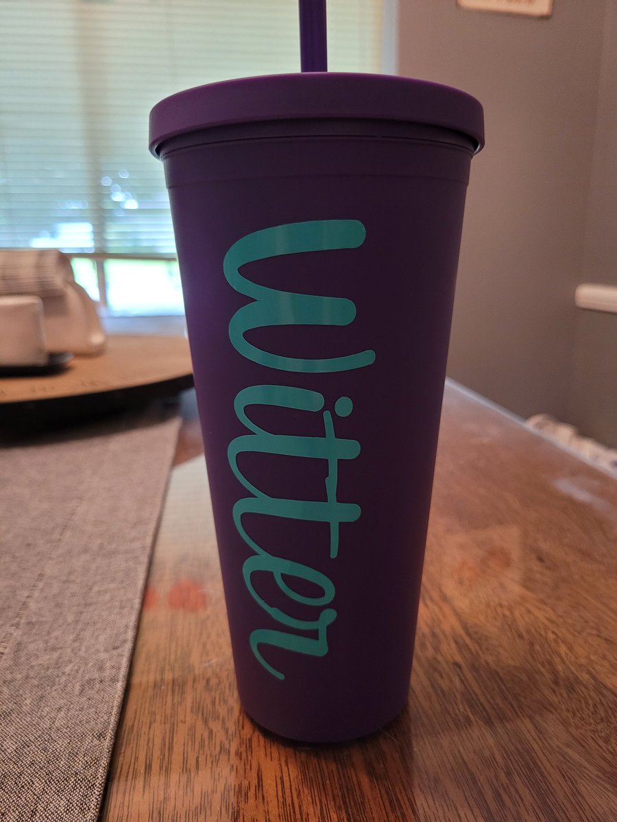 abrantley99's tweet photo. You know it's official when you are gifted a cup in your school color with your married name on it. Thanks @reese_teach ! #IamtheLuckyOne #RISDPowerofLove #ConnectandSoar https://t.co/Q6v3wjV3FK