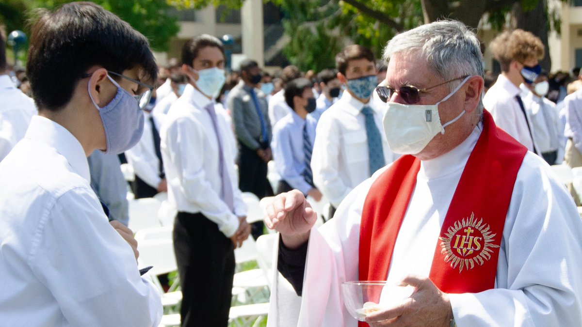 BellarmineBells's tweet photo. Today, we began our school year in the same fashion that Jesuit schools do all over the world – with the Mass of the Holy Spirit, when we ask for God’s blessing on all of our endeavors during the year. #GoBells #BellFaith #BellForOthers #BellLife #AMDG https://t.co/ei2upDHWhk