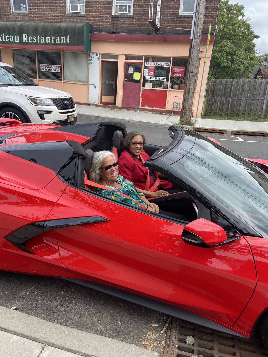 VowsEverlasting's tweet photo. Thereβs cool and then there is βJust Married and drove away in a red 2021 Corvetteβ cool. Congratulations Debbie and Camille! The coolest newlyweds around. Hands down. #minimony #VowsEverlasting #KeyportNJ #Keyport #WeddingDay #Corvette #loveislove https://t.co/Jj09y0uZx6