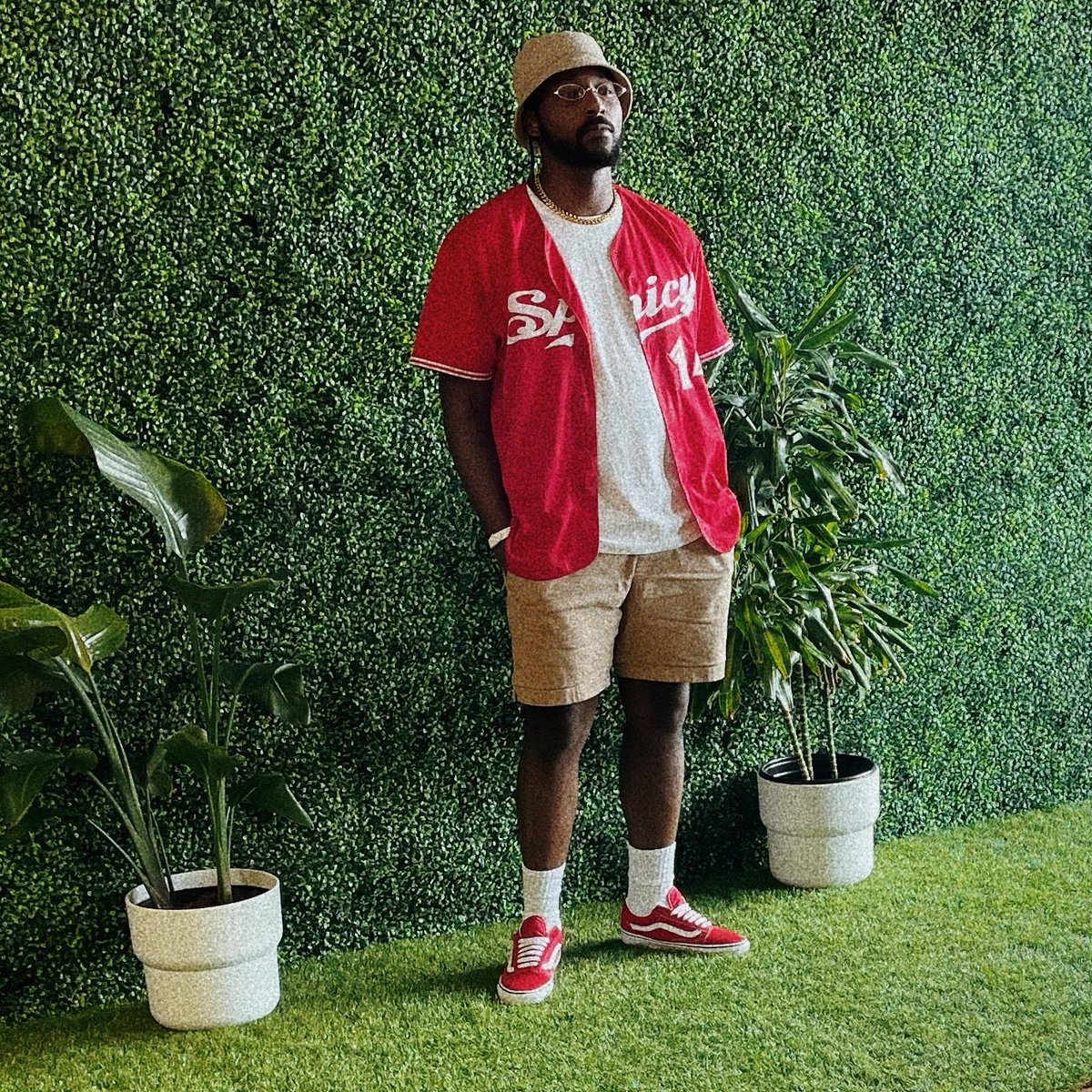 KevinBurnettSC's tweet photo. BTS from this years summer collection. Thanks to Vybe Studio for hostin us. 
——
BIG thanks to my shooters:
📷: @freakiinlaura 
📷: @preshusguide
——
#spicychamploo #bts #summer #red #white #baseballjersey #swag #drip #gold #black #photoshoot https://t.co/FJ00MKUCNF