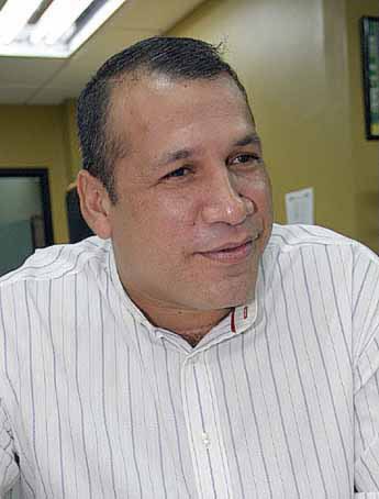 AlvaroAlvaradoC's tweet photo. Me confirma el ex alcalde @BlandonJose la muerte de un infarto fulminante del reconocido comediante de Monagrillo, Juan Bravo, paz a su alma. https://t.co/OePTkdFzya