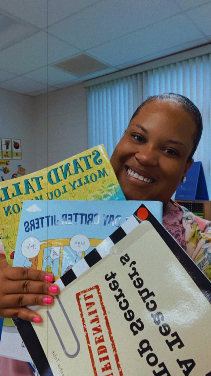 Cass_Francois's tweet photo. Here are just a few of my favorite read alouds from the #firstweekofschool #teacherdiaries #confessionsofafirstgradeteacher
#SOAR #comets #cannellateachers #cometlife #cannellacomets #firstgradediaries #strongertogether https://t.co/NaT2Gl844H
