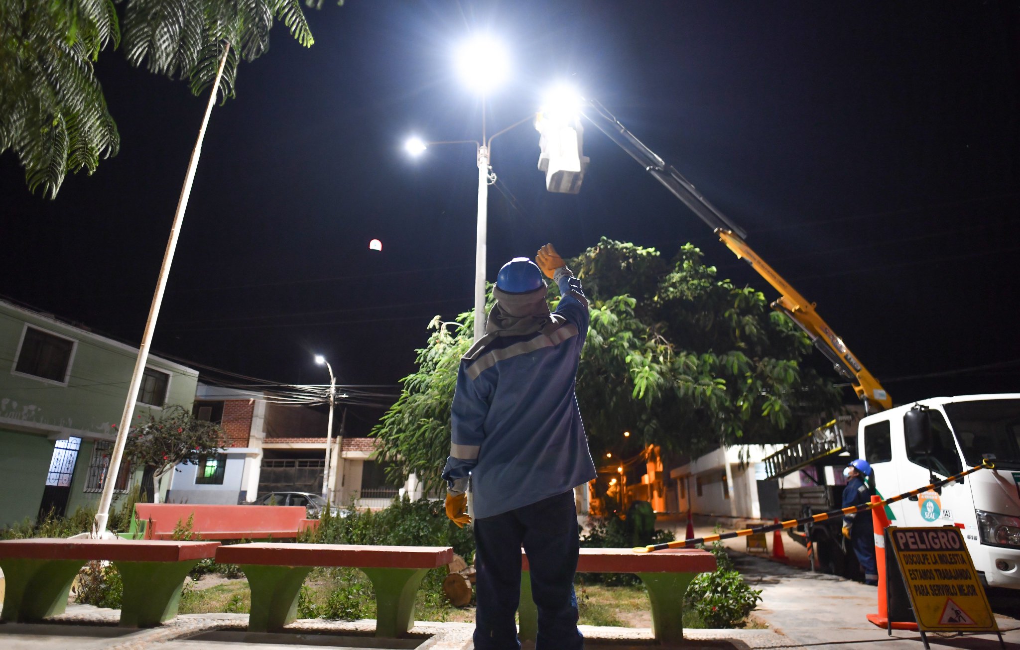 Seal Arequipa Oficial on Twitter "En la Plaza de Pedregalito SEAL