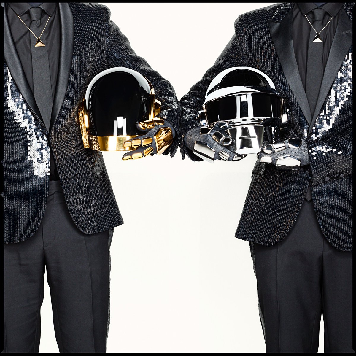 Daft_Wub's tweet photo. Daft Punk photographed in 2013 by Dan Winters for The New Yorker https://t.co/vV6Hiti4hm