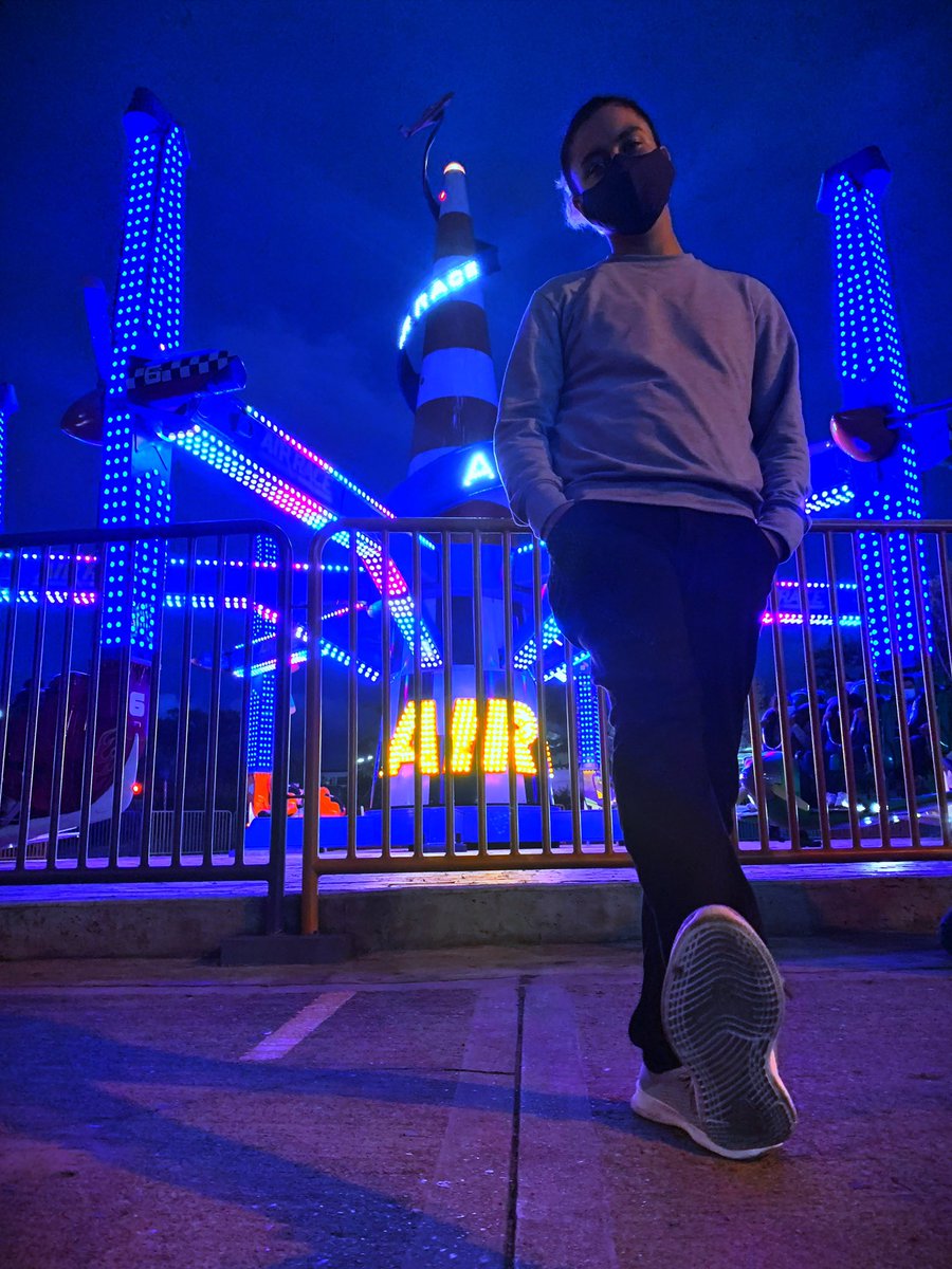 david__leonardo's tweet image. Buena tarde de lunes en @mundo_aventura