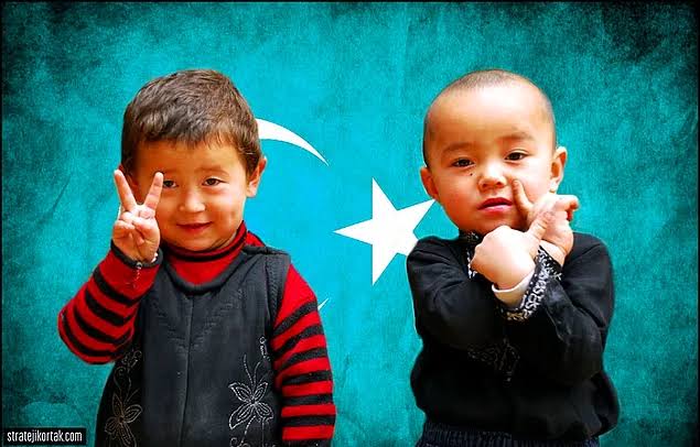 atsizbasbug's tweet photo. #MazlumaEnsarOlacağız derken
Doğu Türkistan'da kardeşlerimizden bahsediyorsunuz herhalde.. https://t.co/VDZq3u8TeU