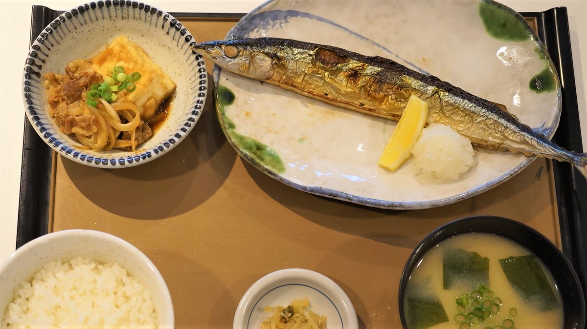 やよい軒 公式 秋の味覚 さんま 少し早い秋 をやよい軒で味わいませんか ご注文を受けてから焼き上げる三陸産の さんま の塩焼と 肉豆腐 でごはんも進む新メニューです ぜひ 食べてみてください さんまの塩焼 やよい軒 公式 秋の味覚 さんま 少し早い秋 をやよい軒で味わいませんか ご注文を受けてから焼き上げる三陸産の さんま の塩焼と 肉豆腐 でごはんも進む新メニューです ぜひ 食べてみてください さんまの塩焼