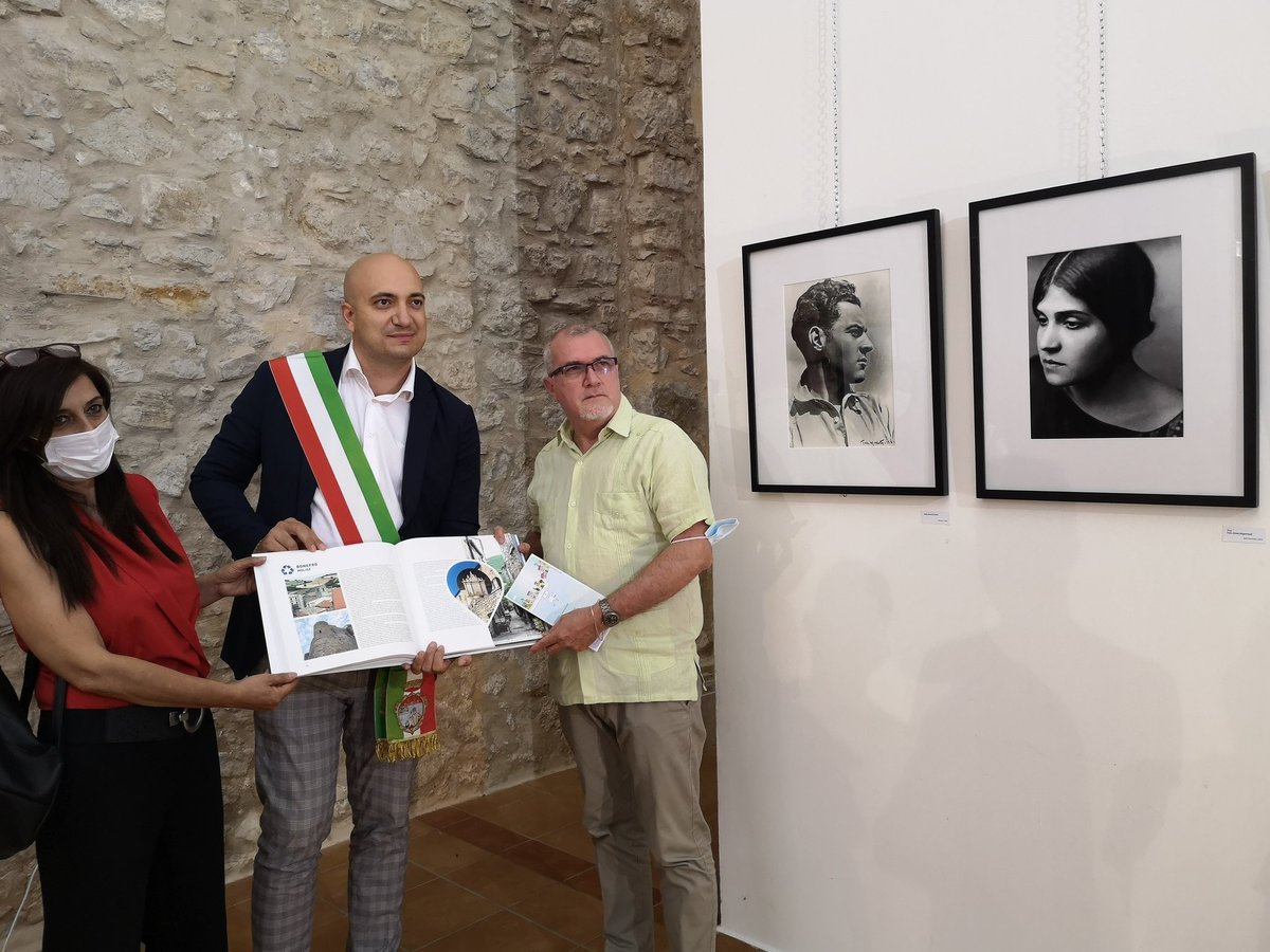 JoseCarlosRguez's tweet photo. Celebramos los 125 años de vida de #TinaModotti. Convento Santa Marie delle Grazie, en #Bonefro #Molise #Italia, donde se encuentra el #ArchivoTinaModotti. #16agosto. #JulioAntonioMella y #Cuba presentes, indisolubles, con la fuerza de la historia y el presente. #TenemosMemoria https://t.co/sIOKIVxO9e