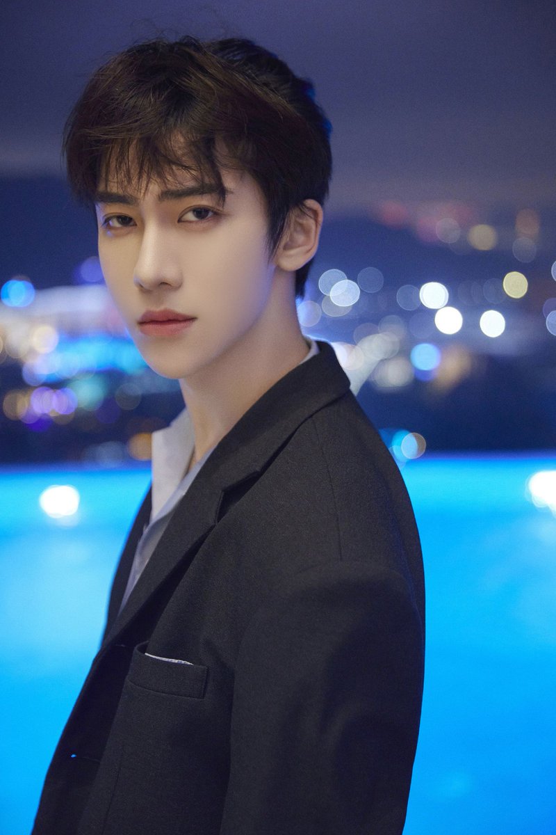 LumiereZern's tweet photo. YH NEXT weibo posted

Zeren in Let's Dance

#丁泽仁 #DingZeren #NEX7 https://t.co/dMBzSLNh9W