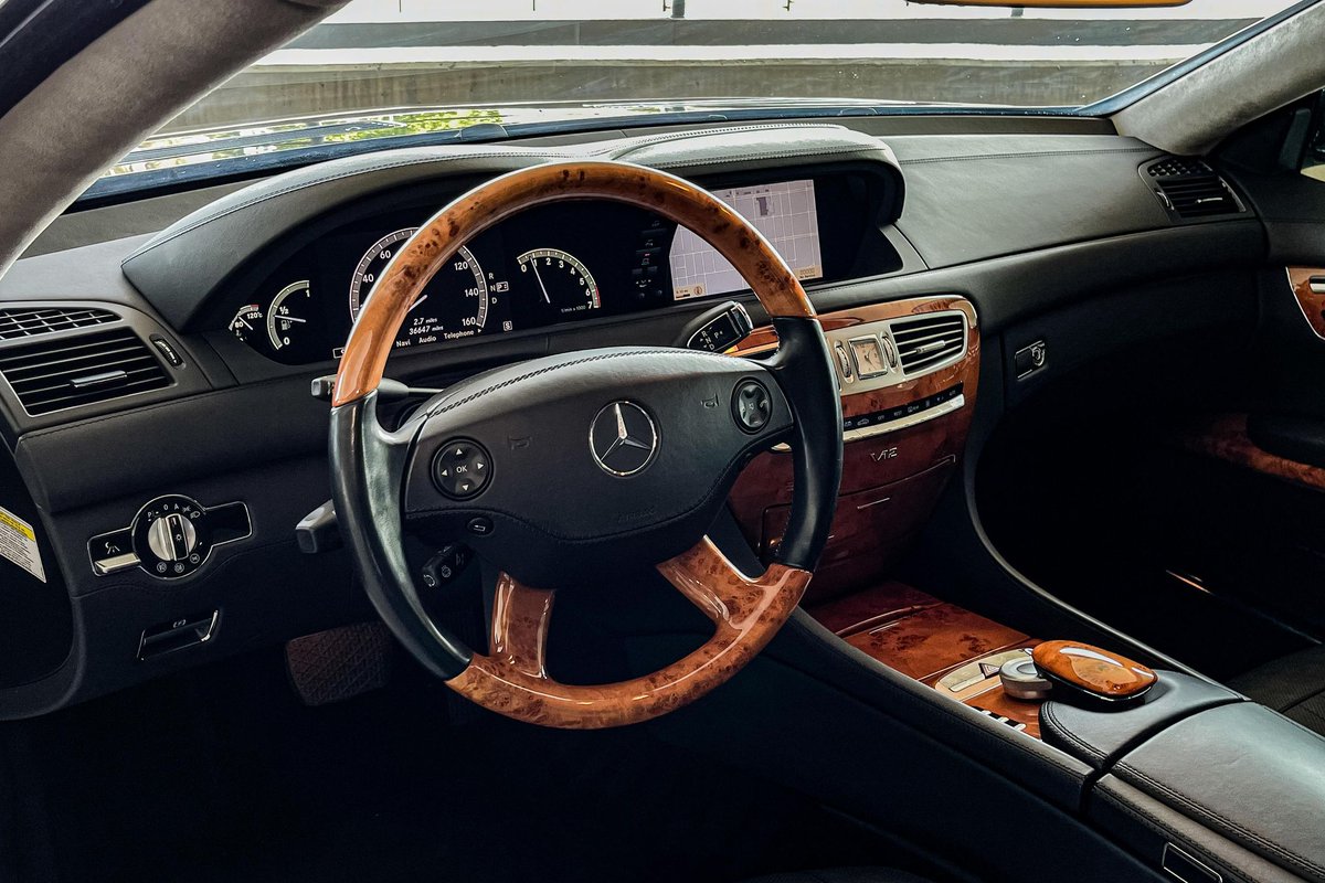 carsandbids's tweet photo. Twin-turbo V12 💪 

THIS… is a 2008 Mercedes-Benz CL600:
☑️ 36,700 miles
☑️ 510 hp &amp; 612 lb-ft of torque
☑️ Attractive styling
☑️ Distronic Plus, Night Vision, massaging seats and more

GO BID on this under-the-radar super-coupe!

https://t.co/RM5FDY4Mwe https://t.co/xSnulGAEiK