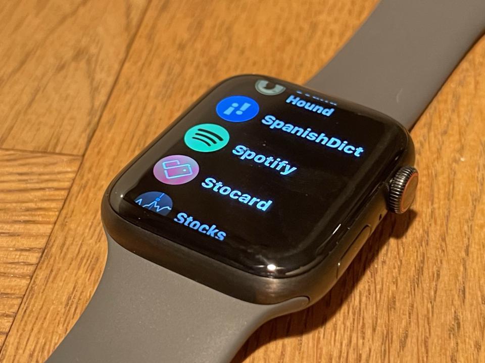 Surprise New Apple Watch 7 And iPhone 13 Apps Coming, Insider Claims