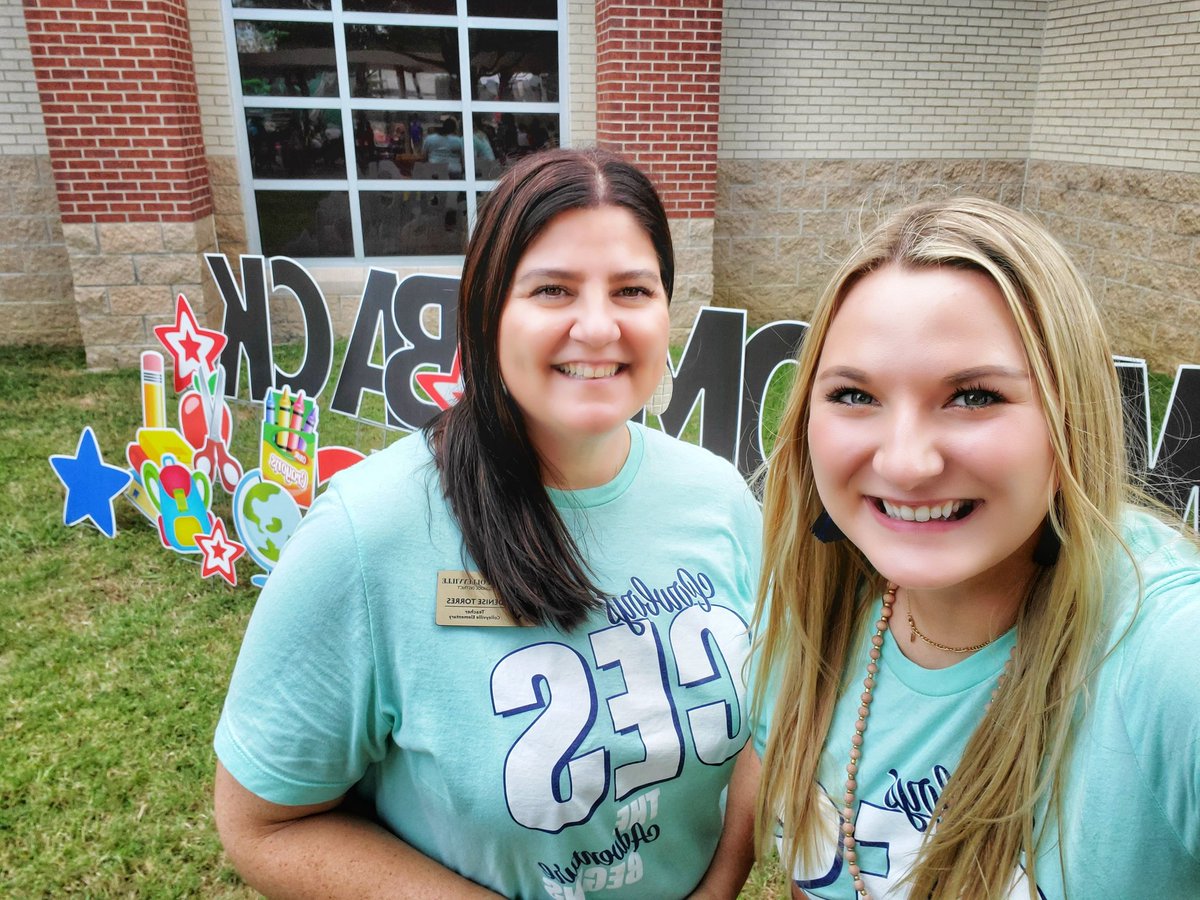 CESdTorres's tweet photo. Meet the teacher was a success. We loved getting to meet our PreK families.
@CESCowboys @EarlyGcisd #adventurebeginshere #wheretheBESTbegin https://t.co/ue92zLHOlN