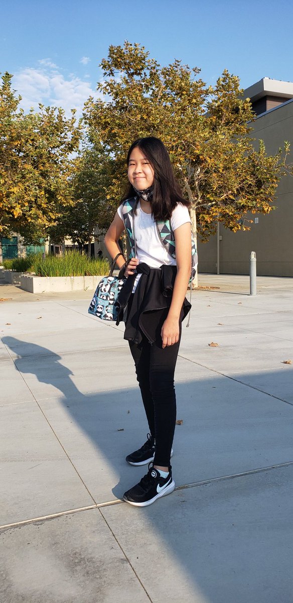 CowboysFan714's tweet photo. First day of 5th grade!
#breafirstday #wearebousd https://t.co/vk3HbC85FH