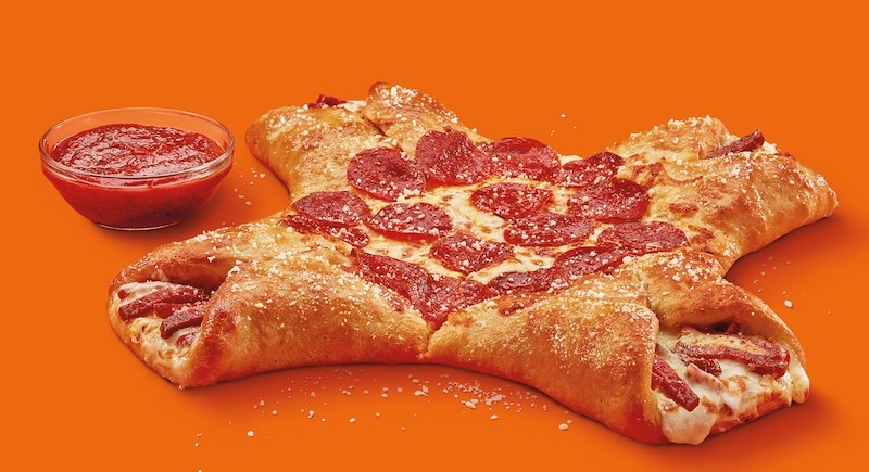 The new Crazy Calzony from @littlecaesars fuses together a pepperoni pizza and a calzone.

ow.ly/NmY850FSfm4