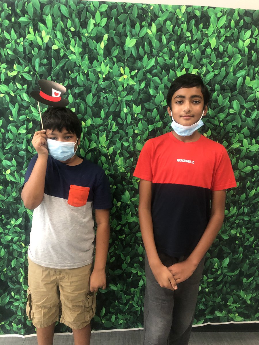 ERMS_Technology's tweet image. Welcome incoming 6th graders to Eversole Run Middle School on orientation night! Bring on the start of many memory-making moments!  #soarEMSeagles #DublinDifference