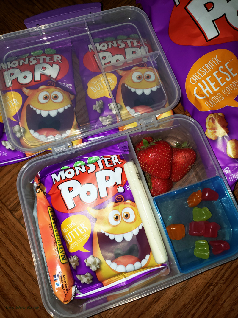 LifeWithKathy's tweet photo. #ad It's back to school time already. My kids love packing their own lunches, and they especially love the Monster Pop for a snack. This popcorn comes in butter or cheese and it's delicious. https://t.co/mTlbhCKcDq @MomsMeet #backtoschool #monsterpop https://t.co/BTsgX6hItN