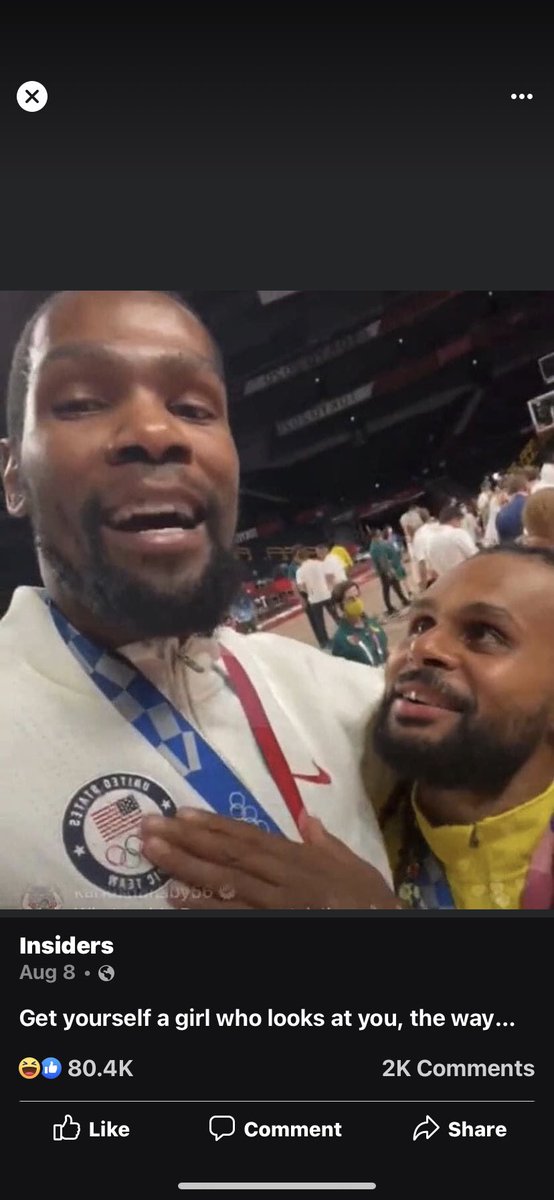 RealHoodieDev's tweet photo. Nah niggas really said “get you a girl that look up to you the way patty look up to KD” 😂🤣🤦🏽‍♂️ https://t.co/4e10Y6i8G2