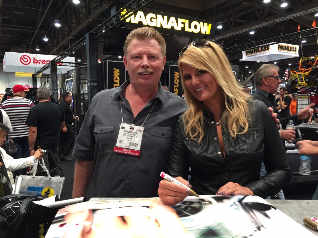 KMionczynski's tweet photo. @The_JPEmerson I’ve met a lot these celebrities and many more. Each one was genuine. I enjoyed meeting a speaking with each one! https://t.co/MCra2OUmJH