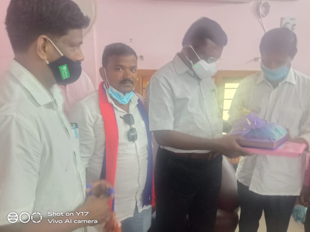 SATHIKMKR's tweet photo. #HBD_DrThirumaMP 
#தமிழர்_எழுச்சி_நாள்
 
, https://t.co/gfipXIB6Sk
