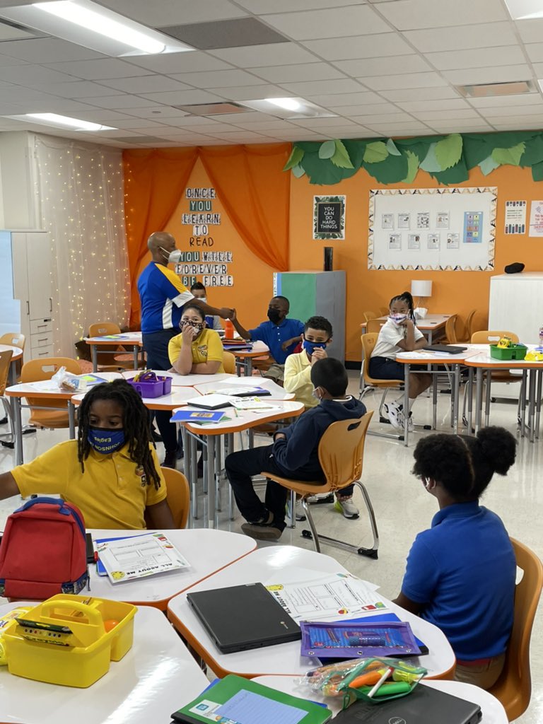 etlopie's tweet photo. Another First Day of School done! It was an absolute delight to see full classrooms, smiling faces and students engaged in math discourse, and learning on day 1. My feet were tired but my heart was full. @Tanya_N_Shelton @Sassypearl1908 #ILCsDallasISD https://t.co/v8i5sBGVAA