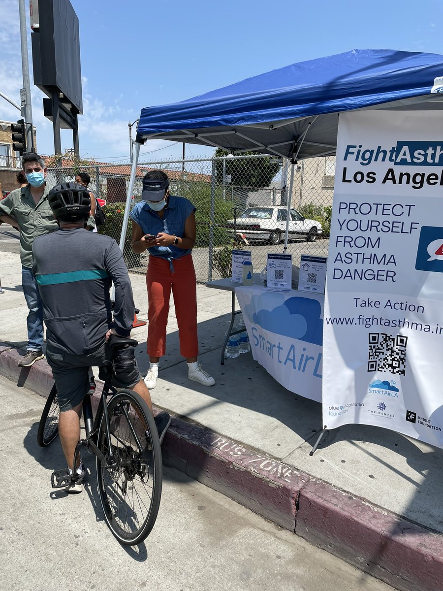SmartAirLA's tweet photo. Thank you @CicLAvia #harborcommunityhealthcenters @EsperanzaCHC @ElavateHealthLA @sande_okelo for great day to connect with the people of #sanpedro #wilmingtonca to #fightasthma https://t.co/FNkYij2jH4